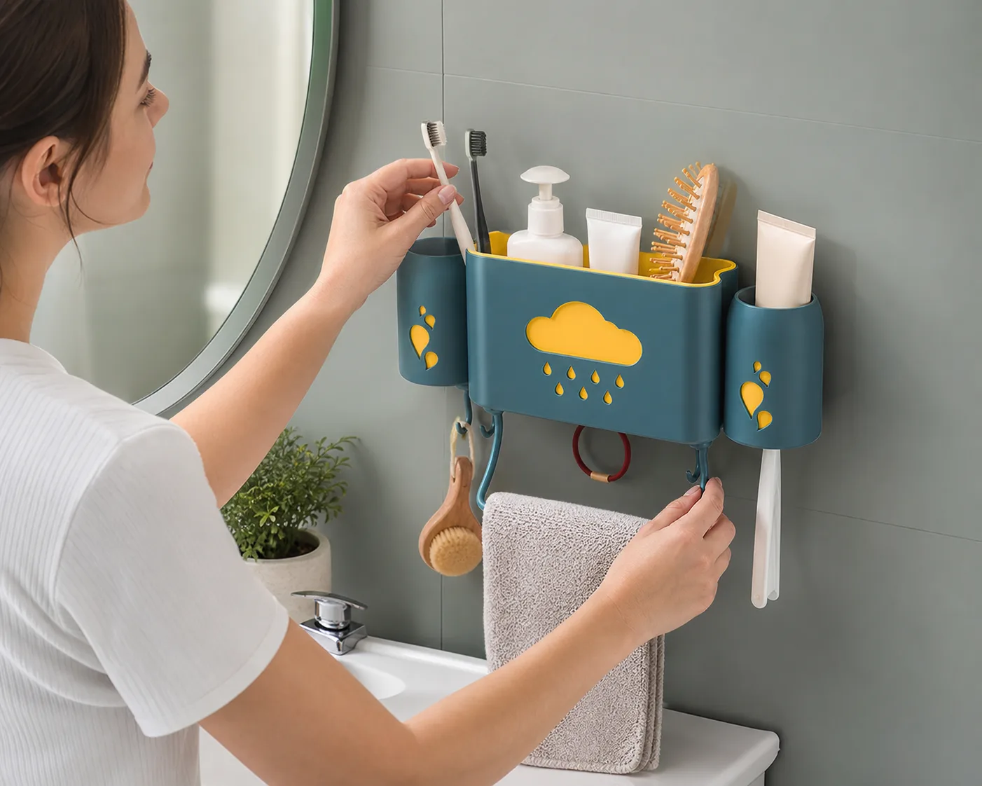 Organizing toothbrushes and toiletries Organizing toothbrushes and toiletries